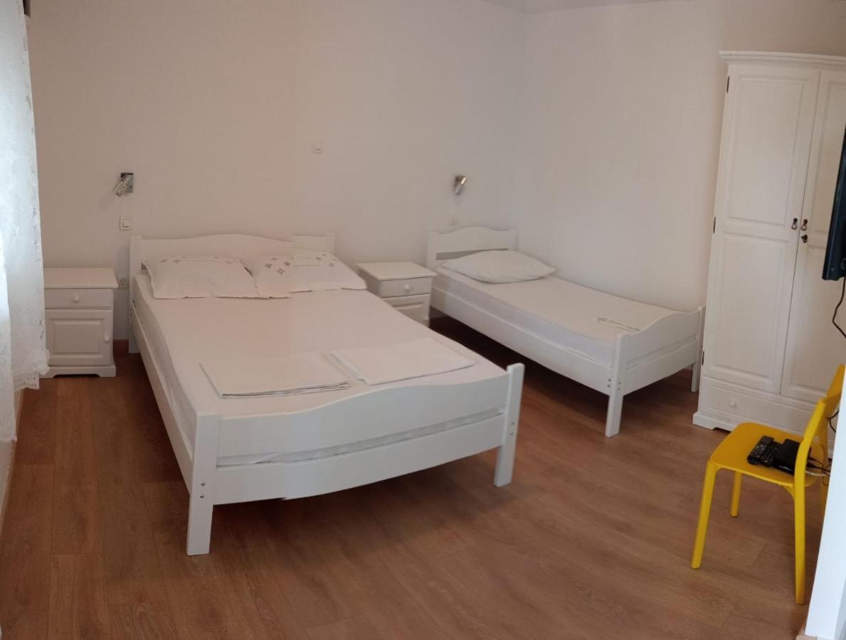 Apartmani Jure Perić Duce Bagian luar foto